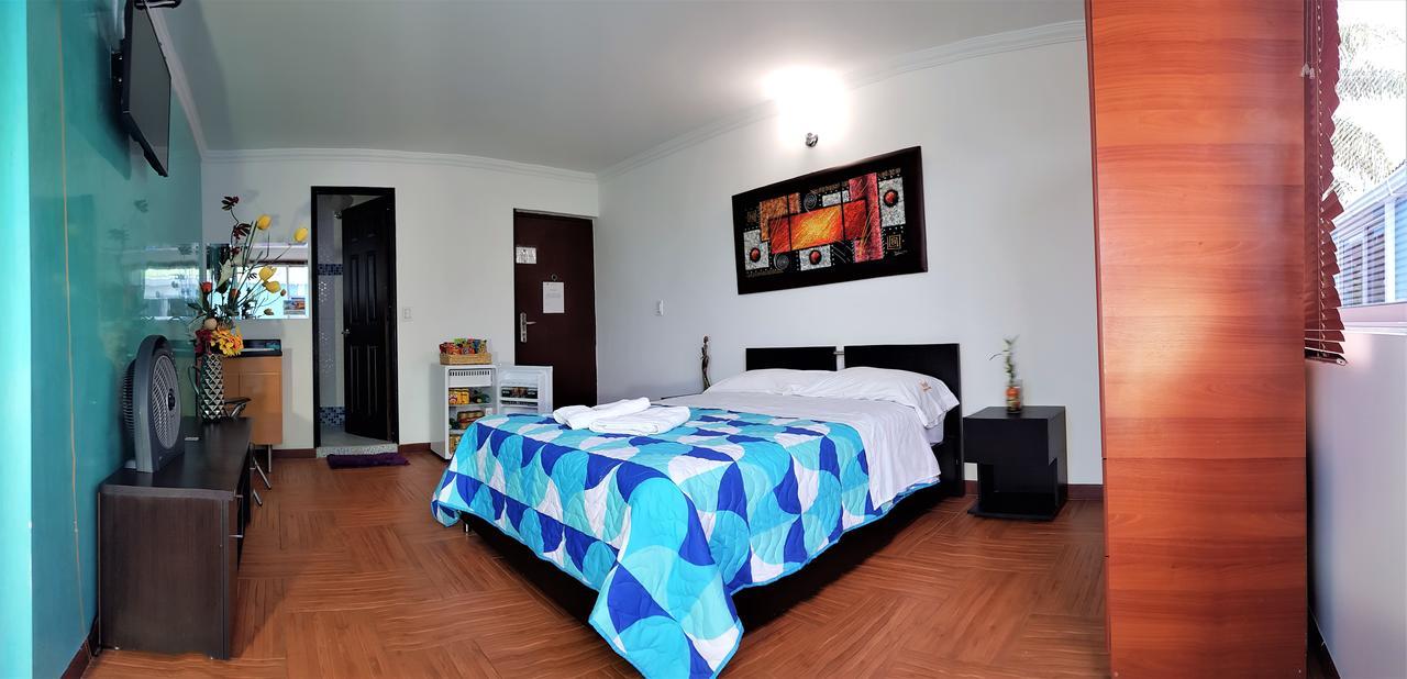 Hotel Barcelona Chinauta Bagian luar foto
