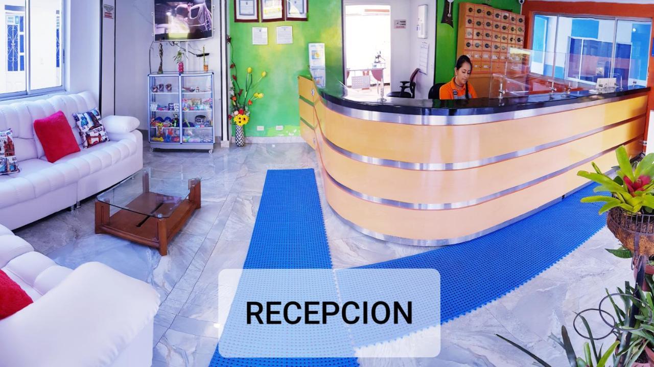 Hotel Barcelona Chinauta Bagian luar foto